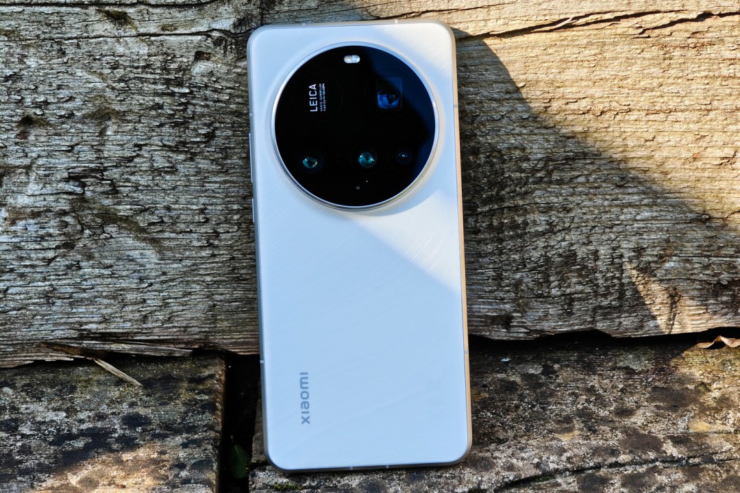 Xiaomi 15 Ultra review rear