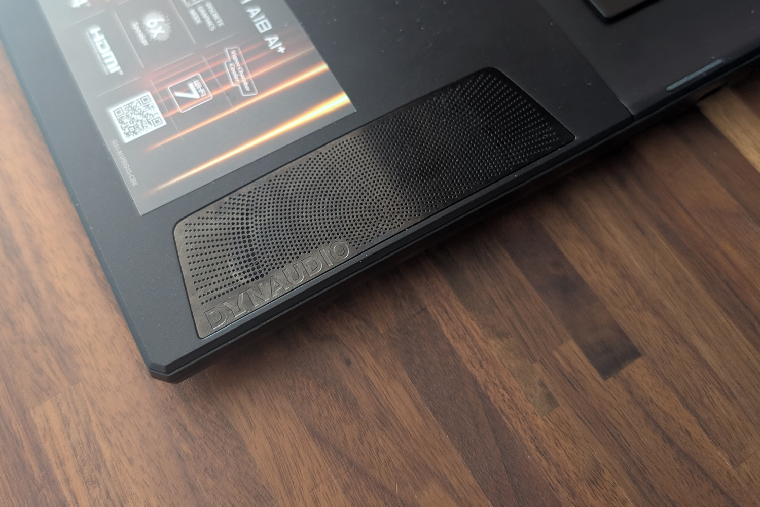 MSI Stealth A18 AI plus review speakers