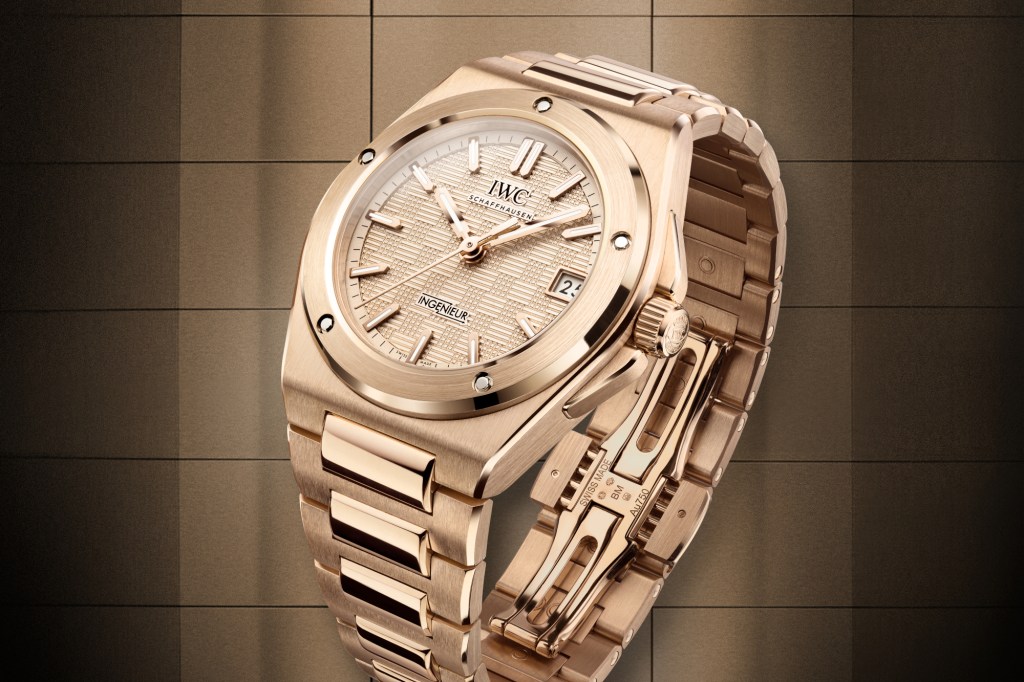 IWC Ingenieur Automatic 35 in gold on brown background