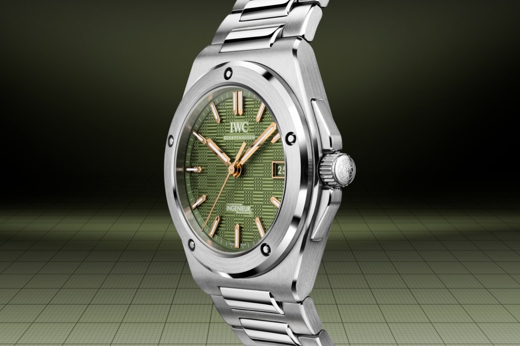 Ingenieur Automatic 40 Green Dial on green gradient background
