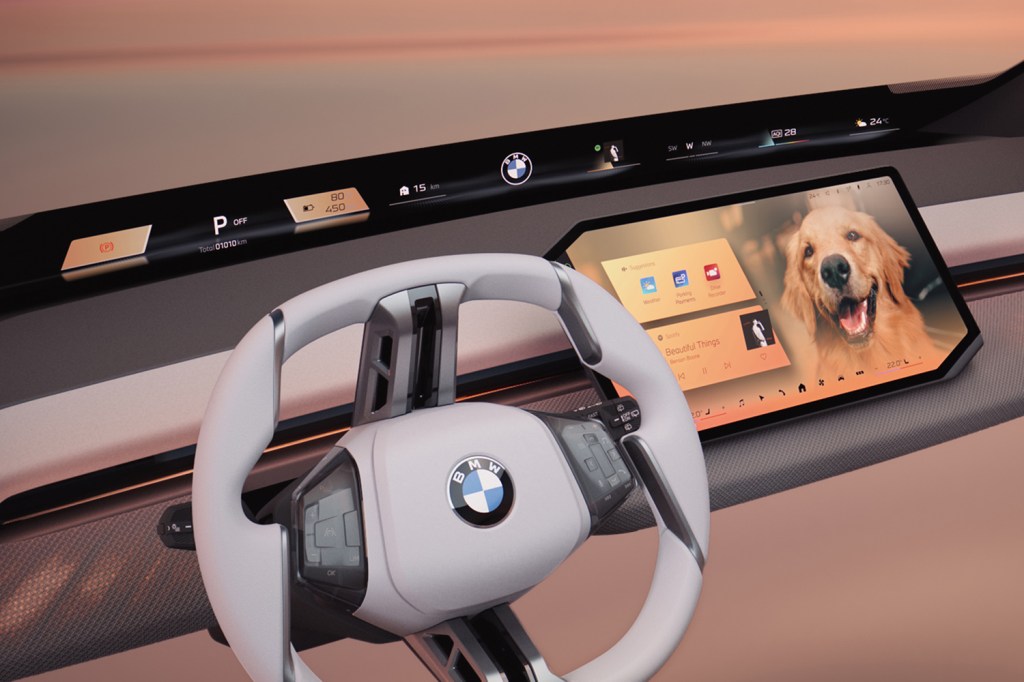 BMW panoramic iDrive