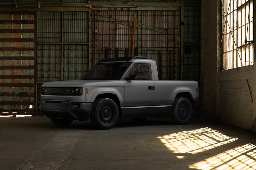 I’ve seen the Slate Truck pickup and the best thing about it is there’s no touchscreen