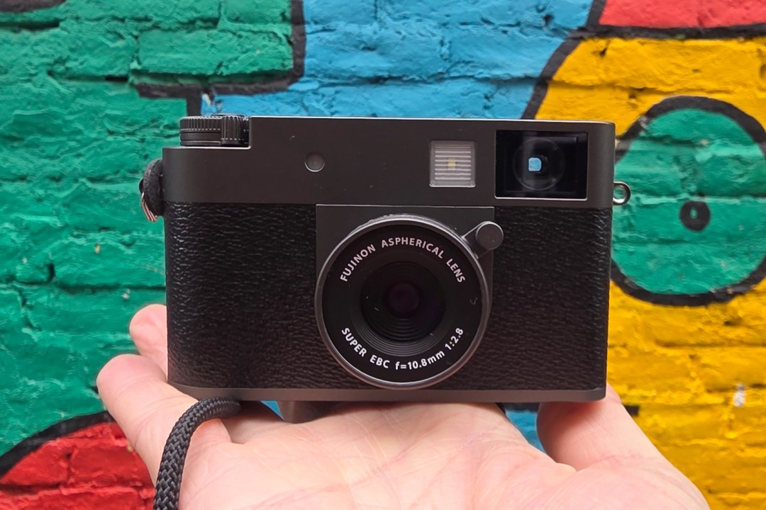 Fujifilm X-Half hands-on review in hand front