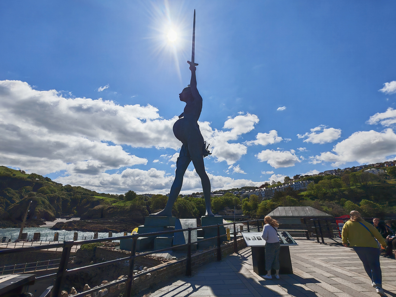 Honor 400 Pro camera samples statue