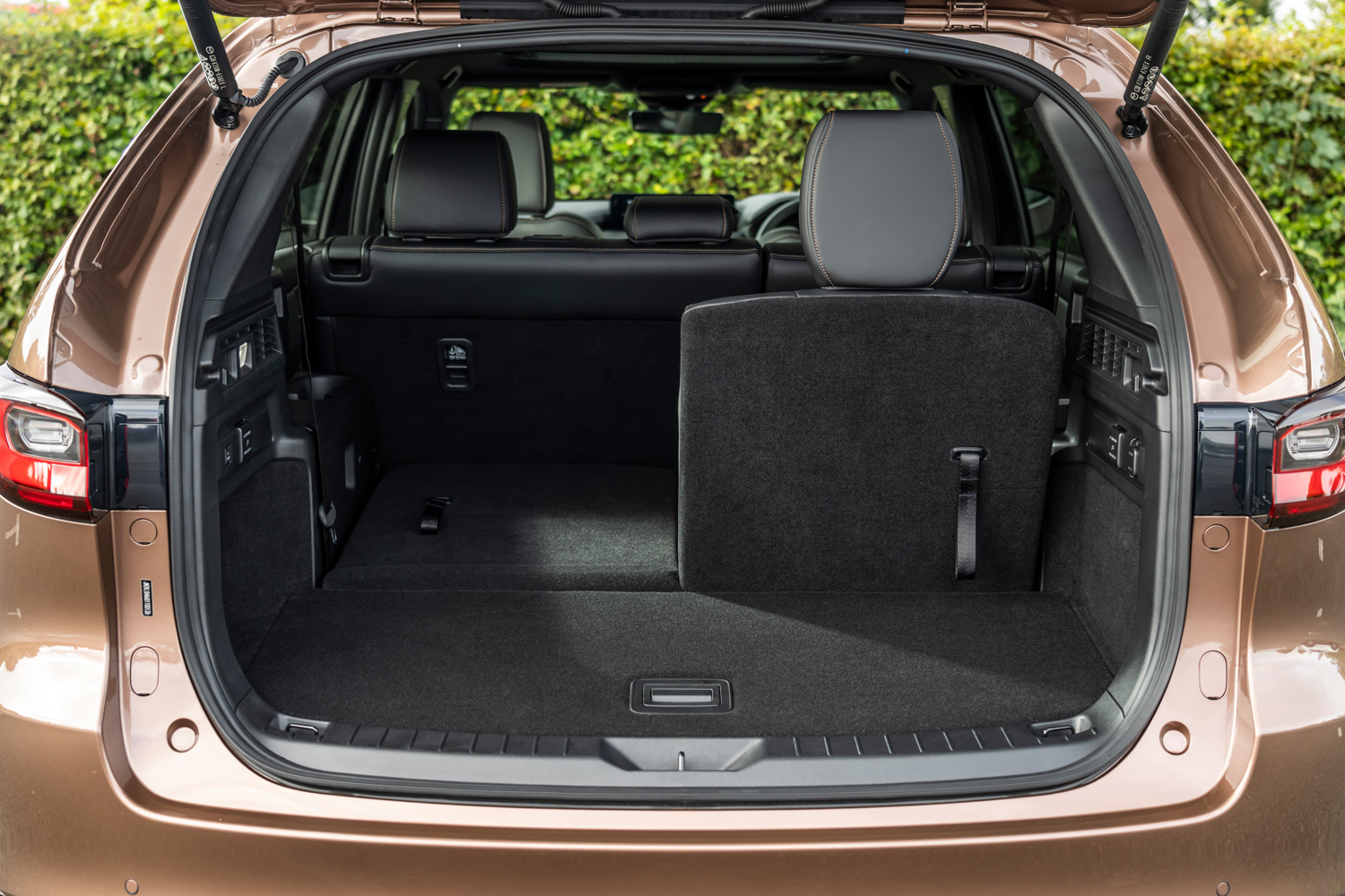 Mazda CX-80 review boot