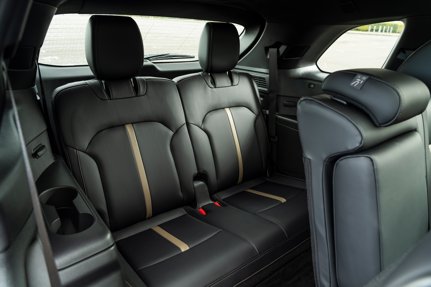 Mazda CX-80 review rear seats