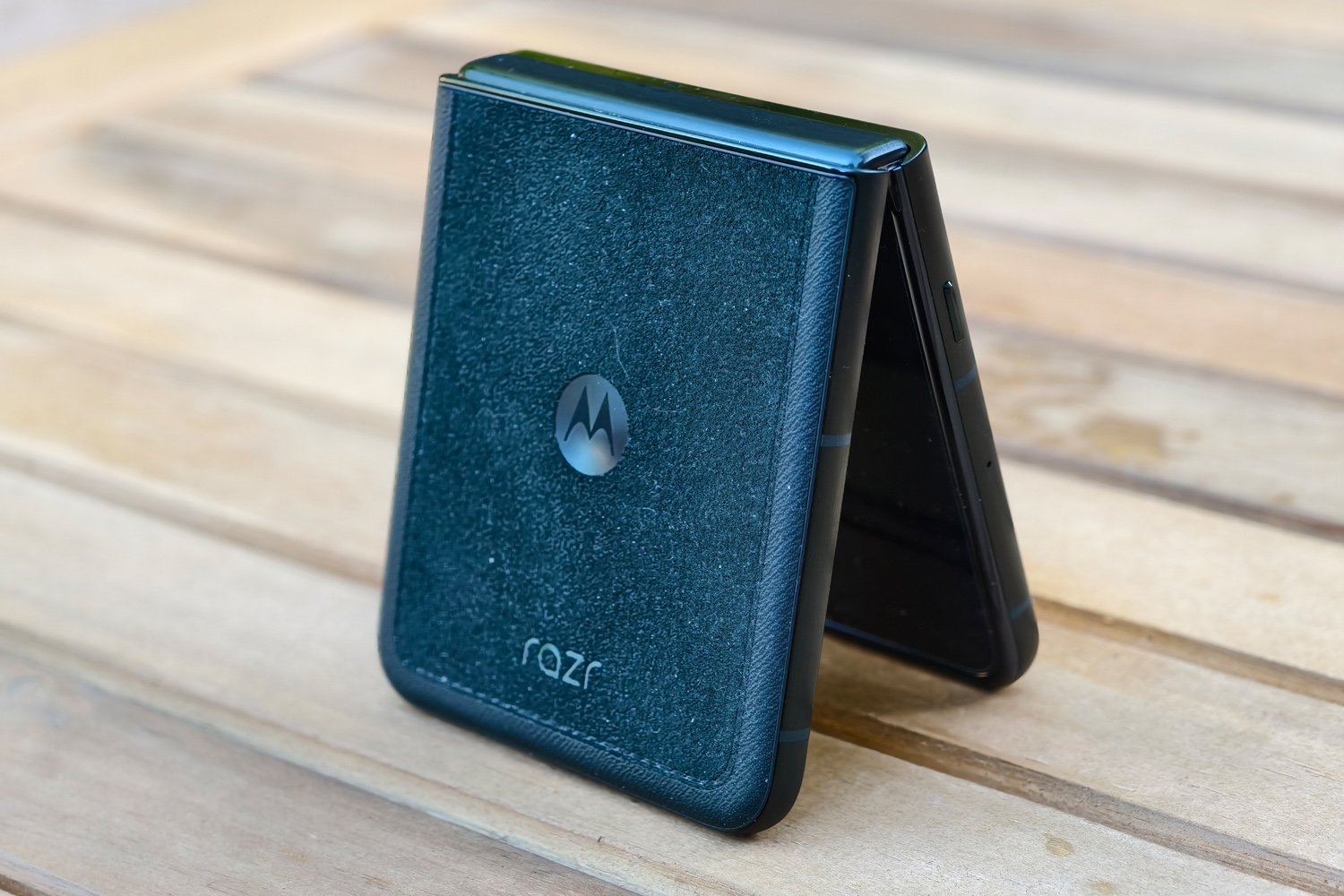 Motorola Razr 60 Ultra review design