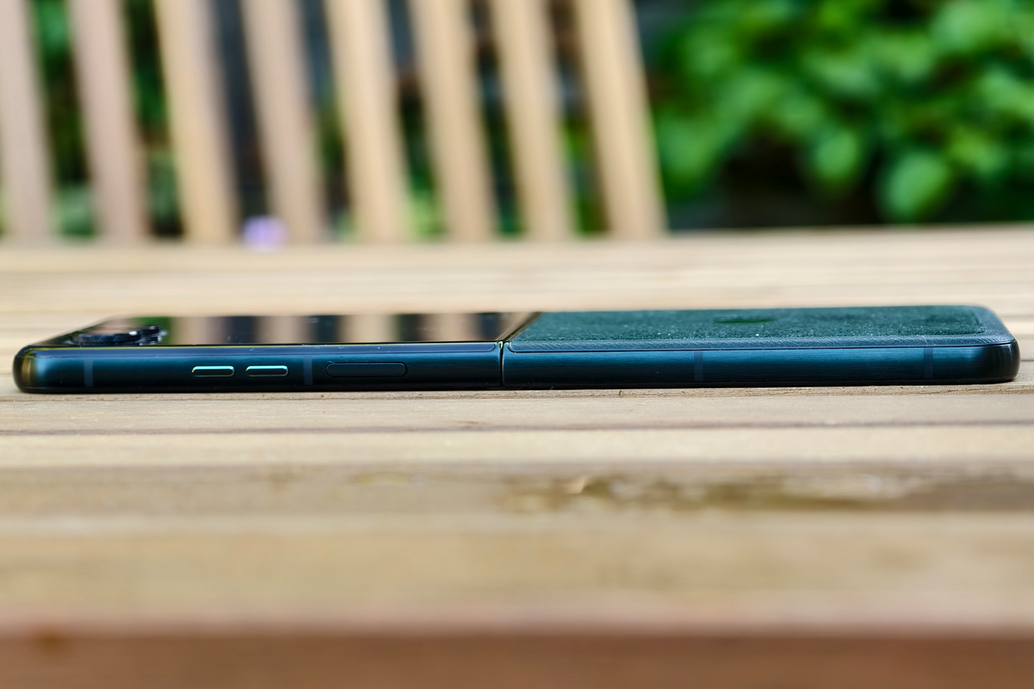 Motorola Razr 60 Ultra review side profile unfolded