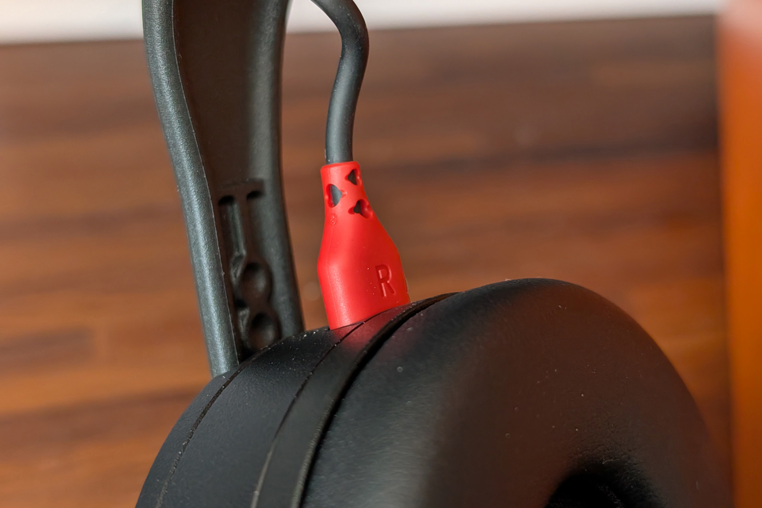 Rode NTH-50 review earpiece connectors