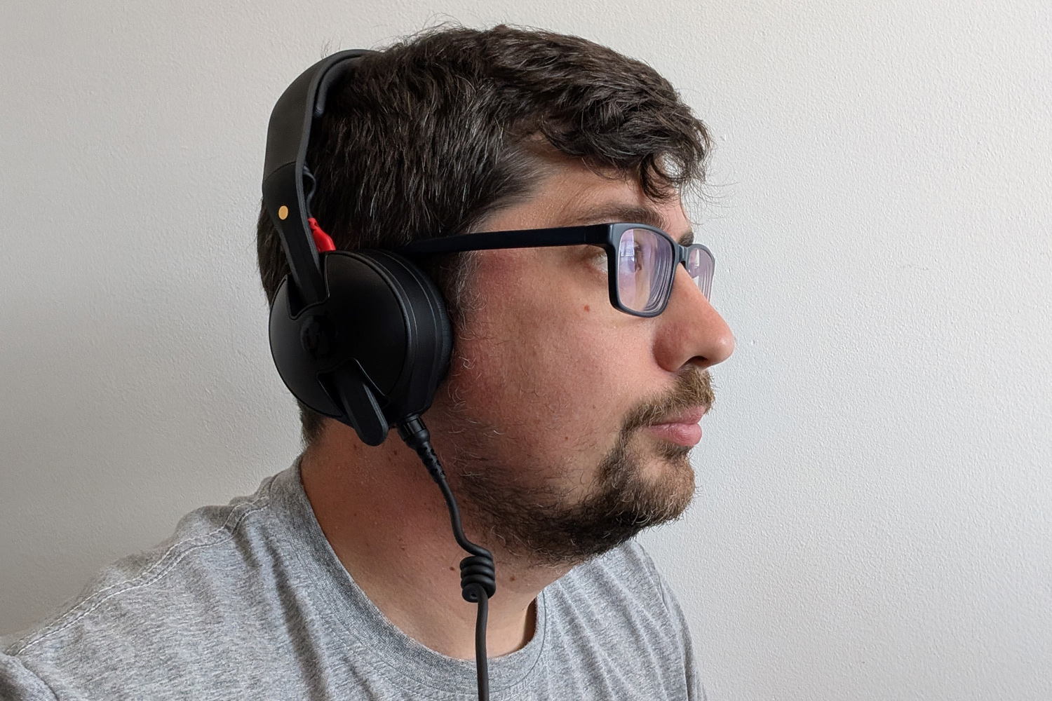 Rode NTH-50 review wearing side