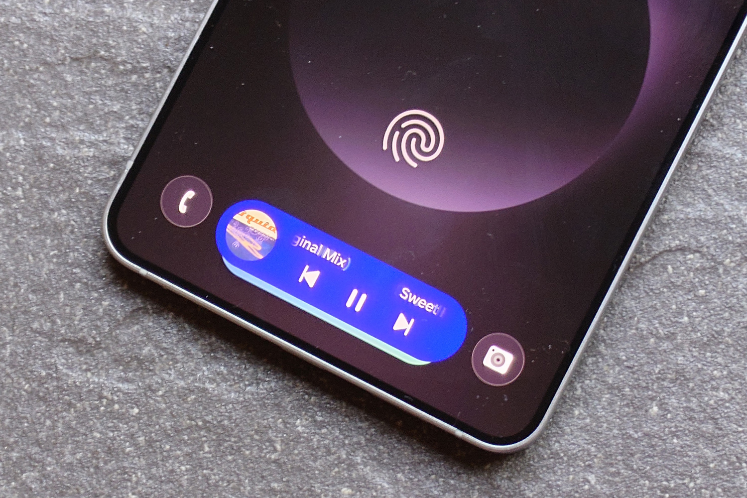 Samsung Galaxy S25 Edge fingerprint sensor