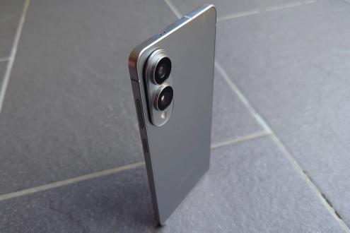 I reviewed the Samsung Galaxy S25 Edge and it’s a slim sensation with one fatal flaw