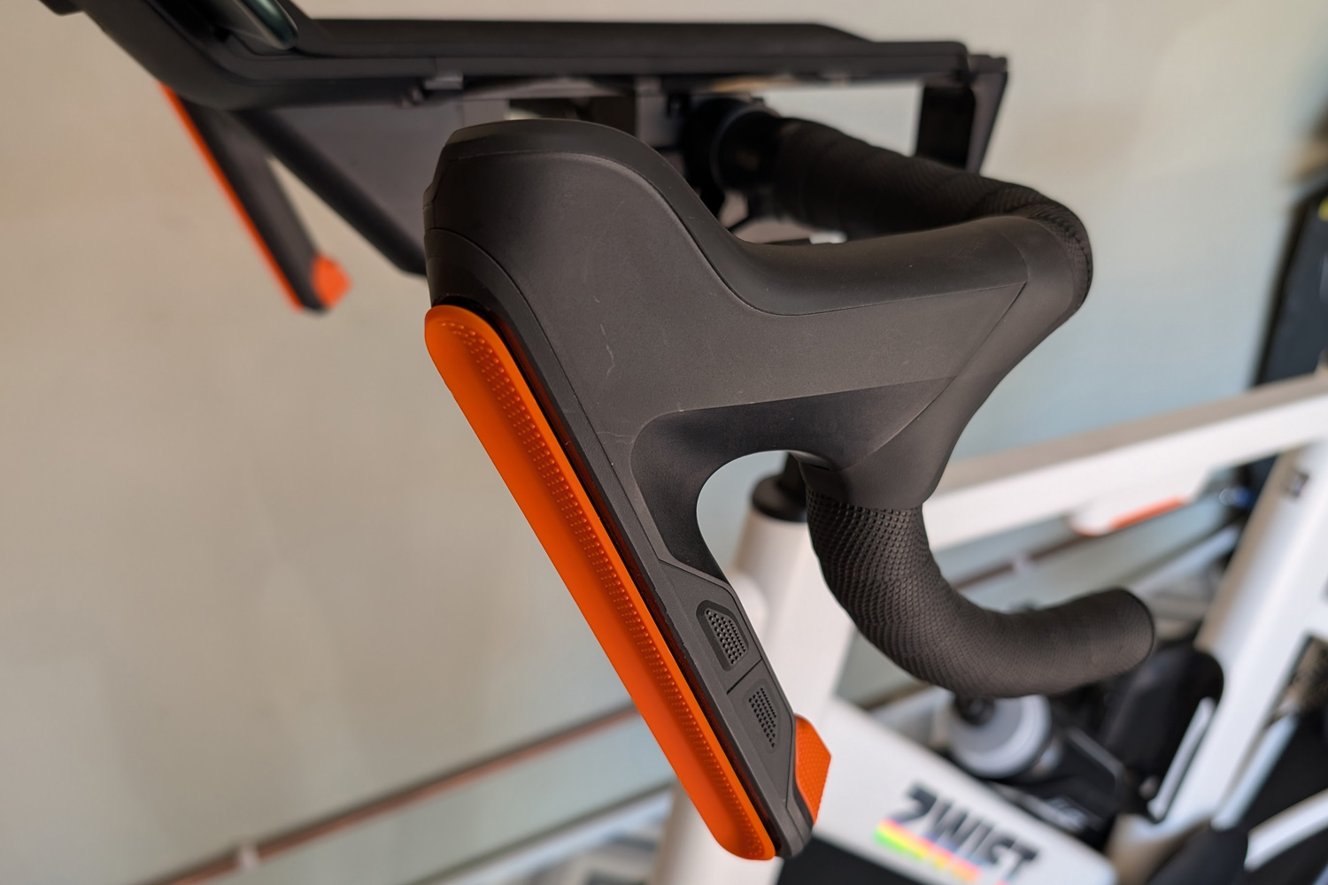 Zwift Ride review handlebars