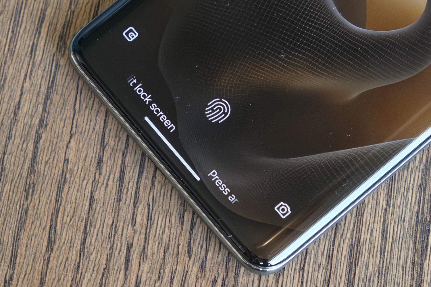 Motorola Edge 60 Pro review fingerprint sensor