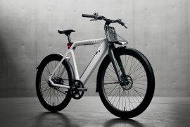 This iconic cycle brand has gone mega-minimal for its latest e-bike, and I’m a big fan