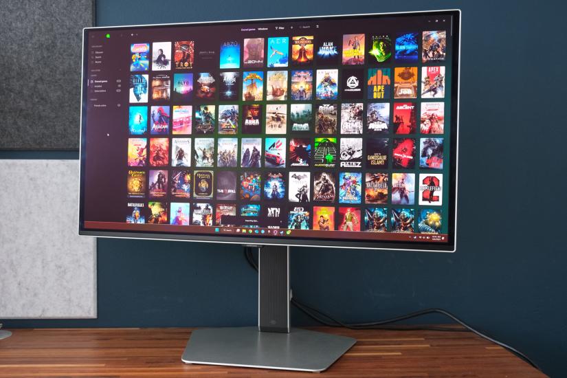 Samsung’s small(ish) Odyssey OLED G81SF is more monitor than my graphics card can handle