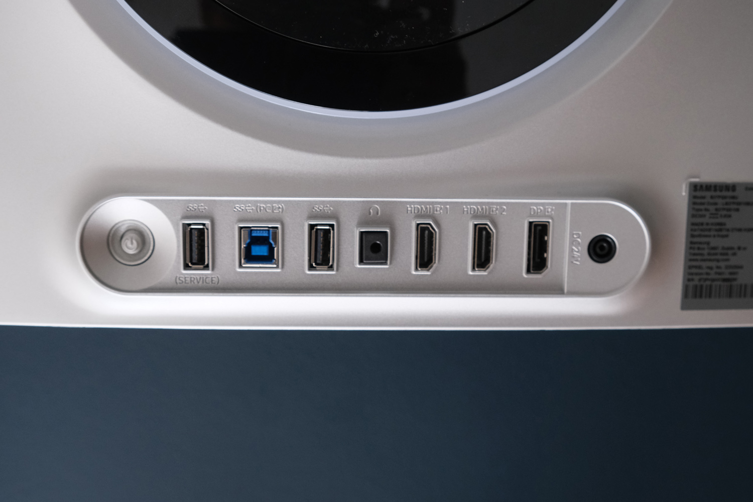 Samsung G81SF review ports