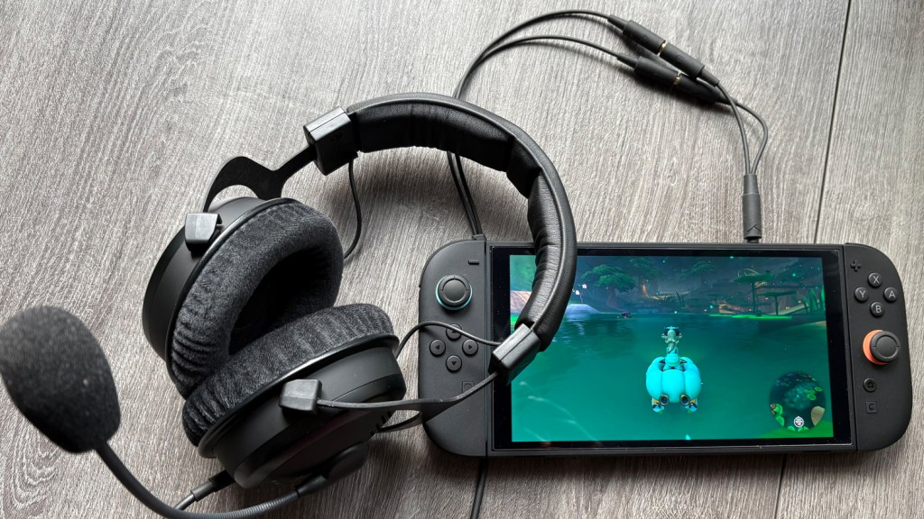 Switch 2 accessories Beyerdynamic MMX 330 Pro