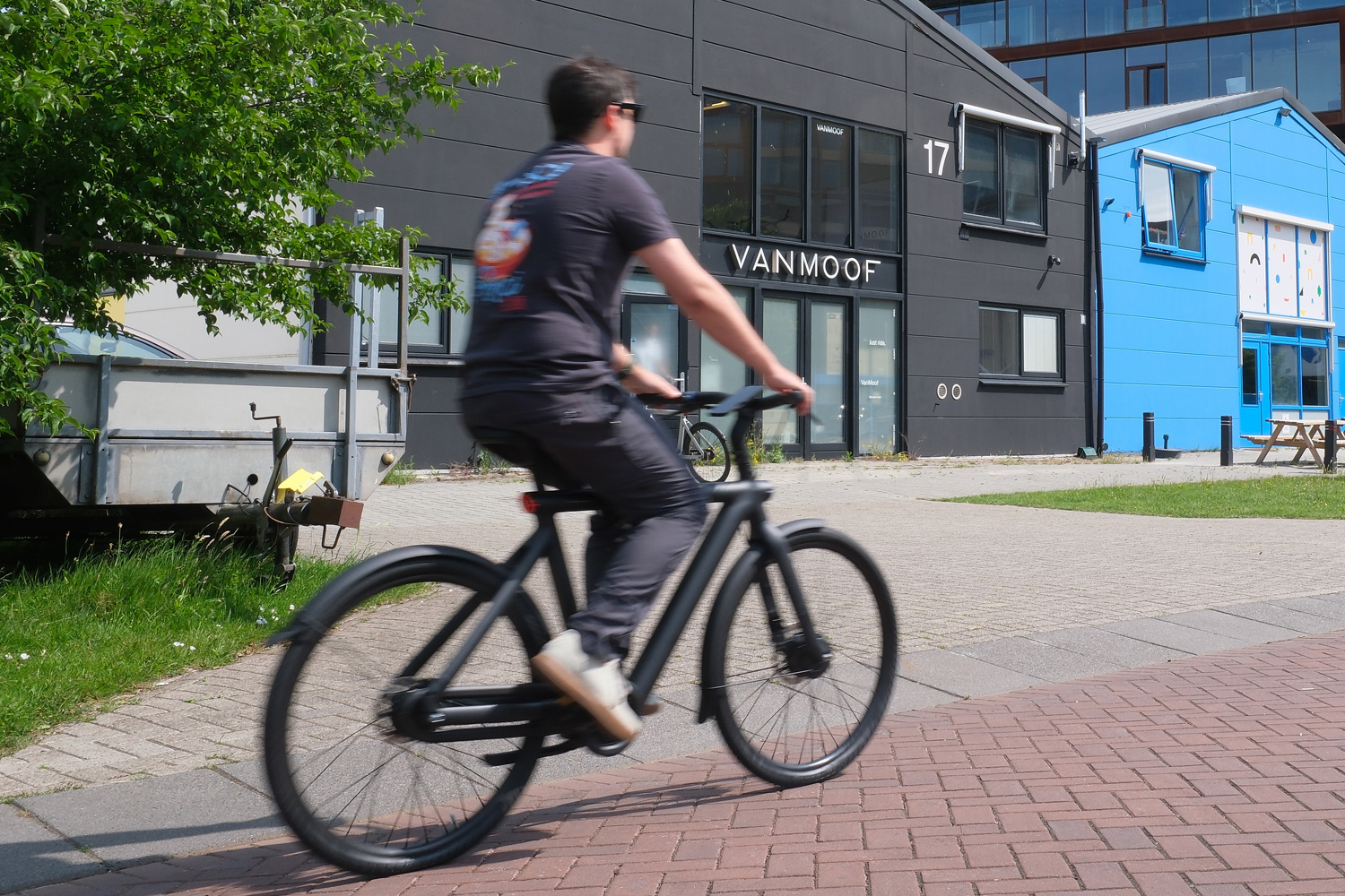 VanMoof S6 riding 7