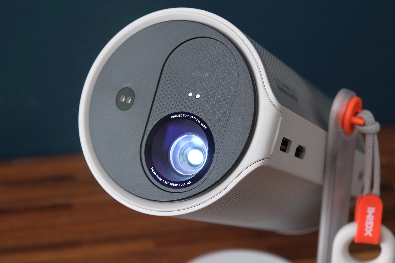 Xgimi Mogo 4 review lens
