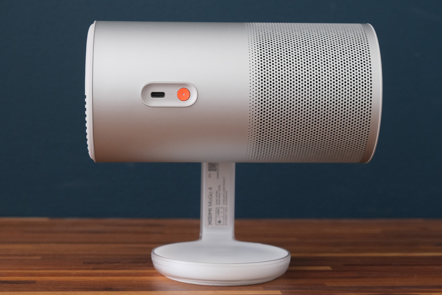 Xgimi Mogo 4 review side