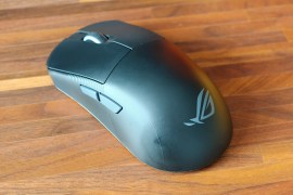 This tiny Asus gaming mouse is never leaving my travel bag