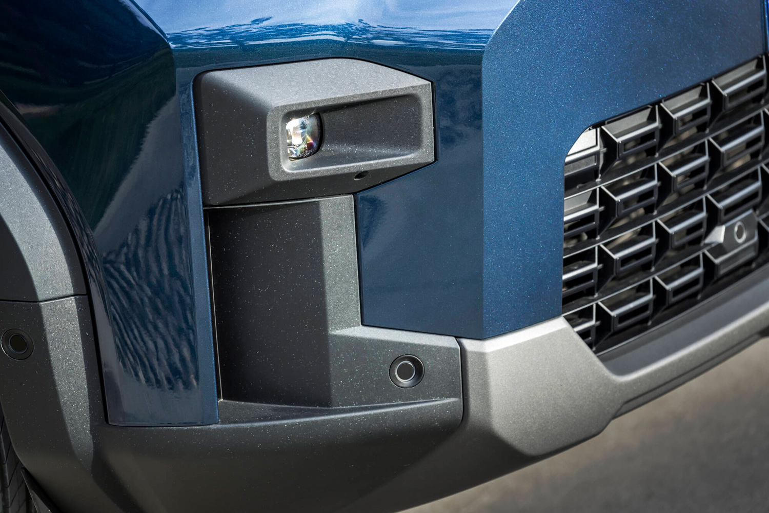 Dacia Bigster Hybrid 155 drive front bumper