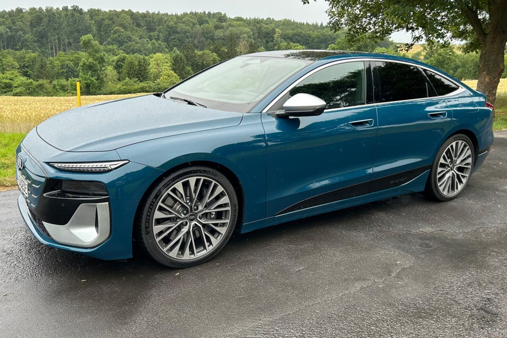 GTEST Audi S6 e-tron
