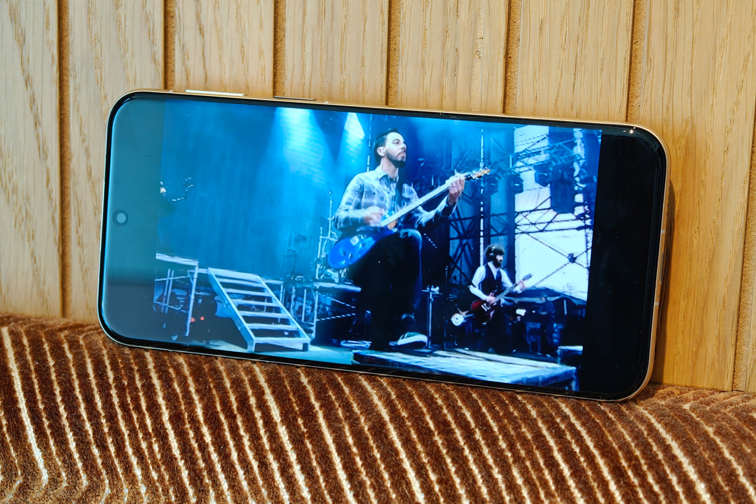 Huawei Pura 80 Ultra review display 2