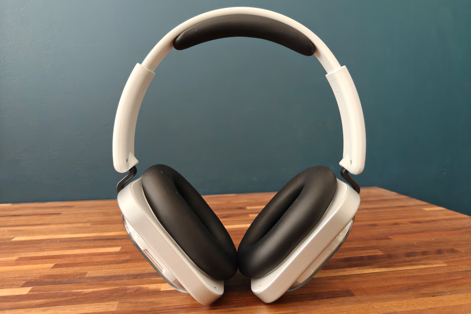 Nothing Headphone 1 review front