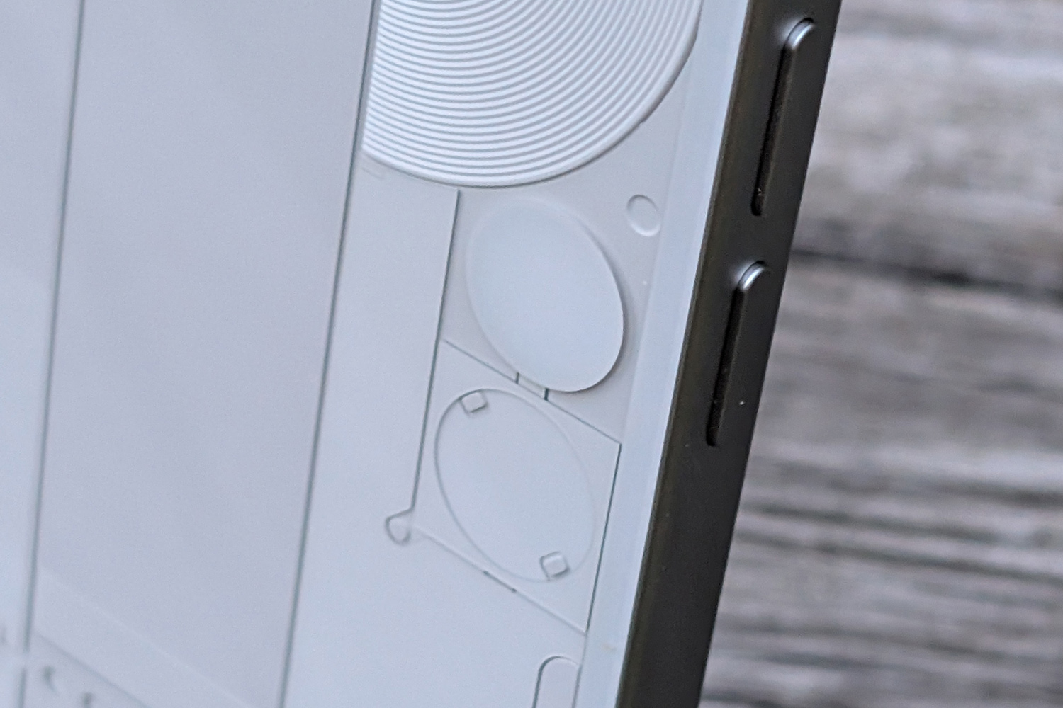 Nothing Phone 3 review glyph button