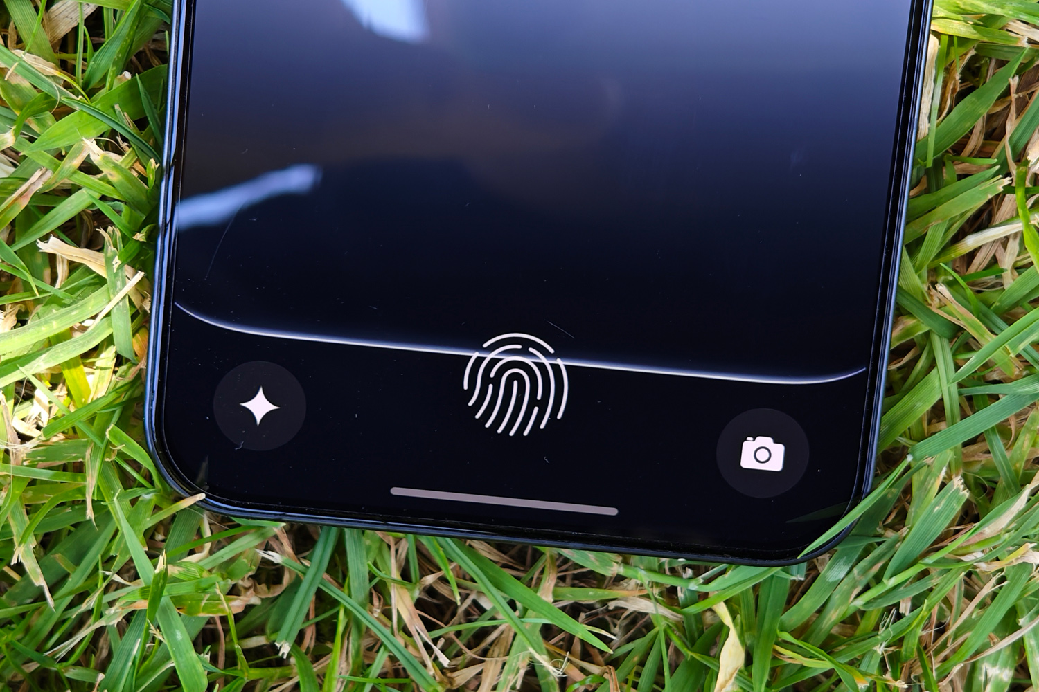 OnePlus 13s review fingerprint sensor