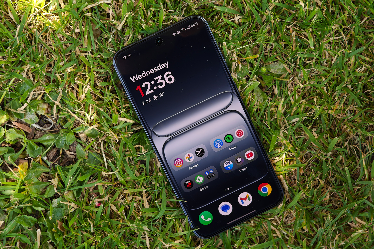 OnePlus 13s review front