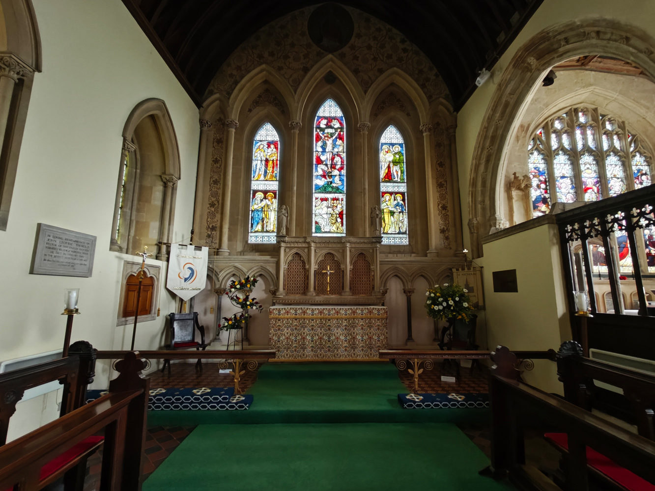OnePlus Nord camera samples church