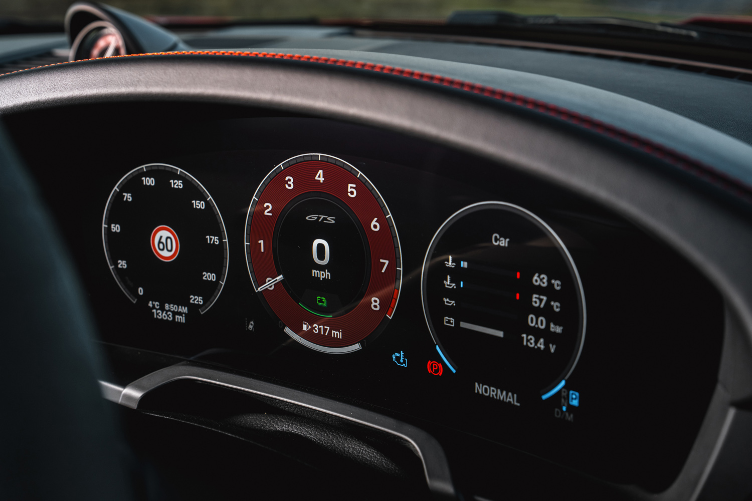 Porsche 911 GTS Cabriolet drive dashboard