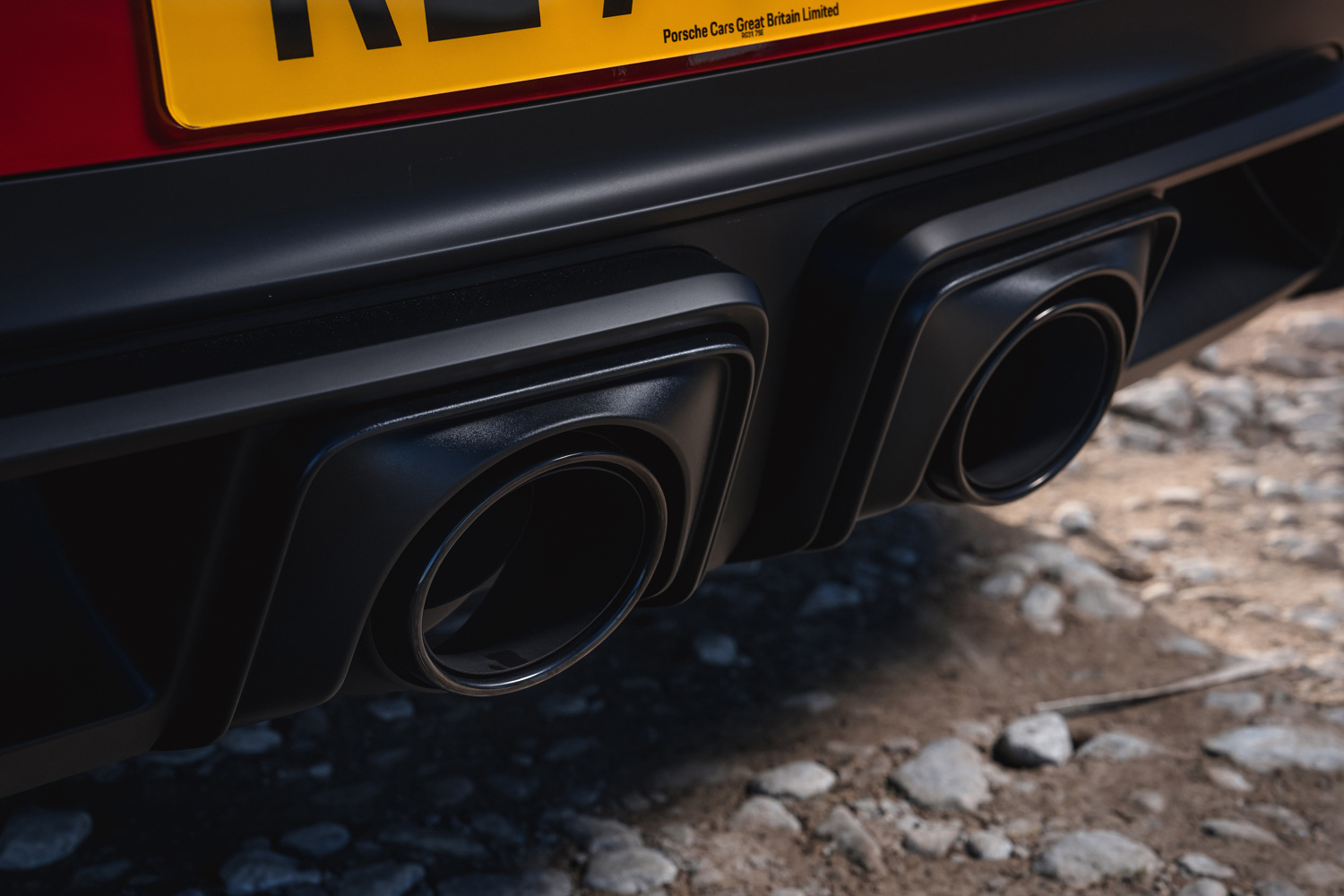 Porsche 911 GTS Cabriolet drive exhausts
