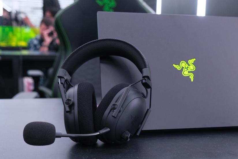 These must-have features just made the Razer Blackshark V3 Pro my new go-to gaming headset