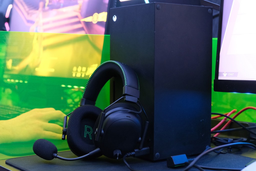 Razer Blackshark V3 Pro hands-on Xbox