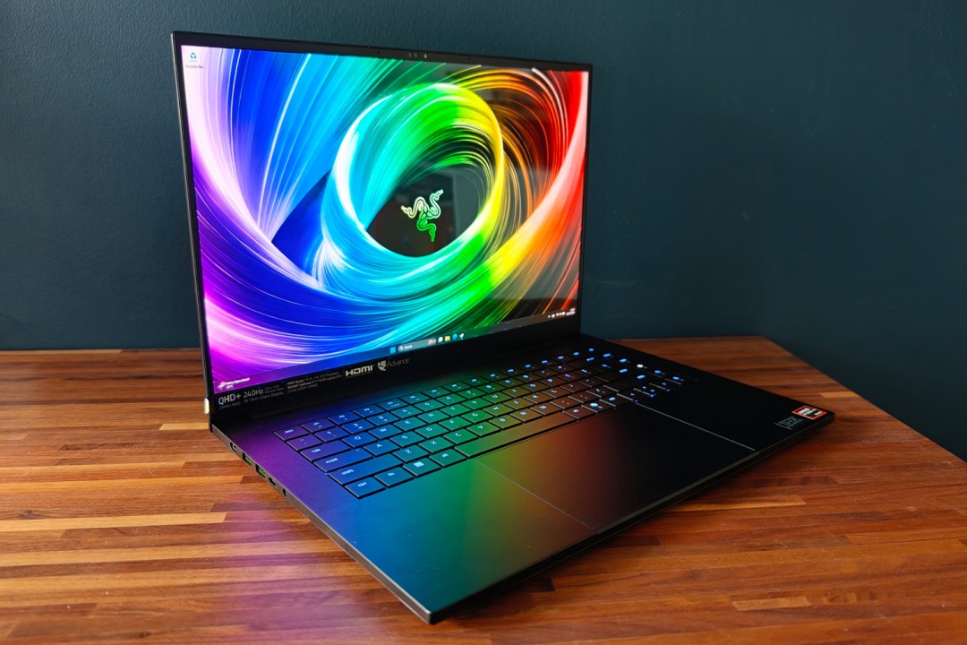 Razer Blade 16 (2025) review lead