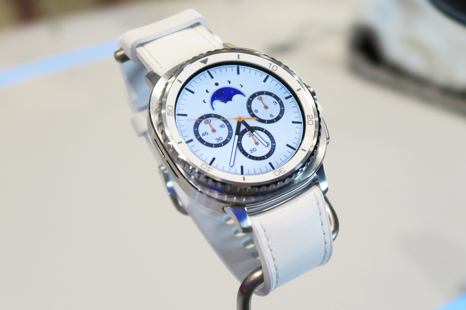 Samsung Galaxy Unpacked July 2025 hands on Galaxy Watch 8 Classic front angled stand
