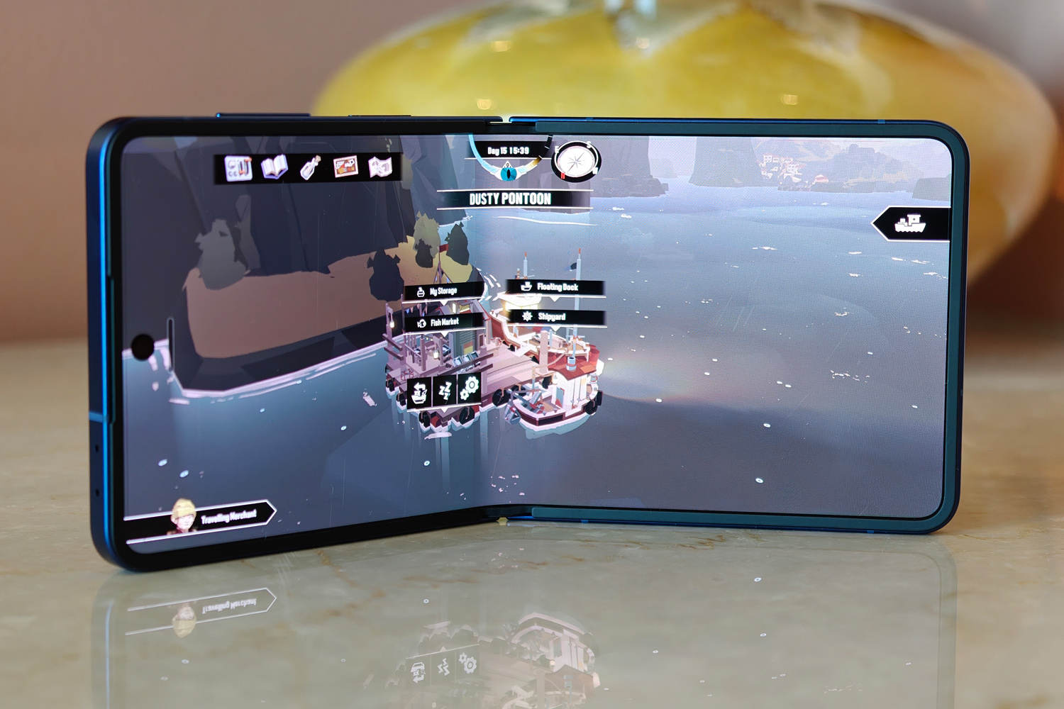 Samsung Galaxy Z Flip 7 gaming Dredge