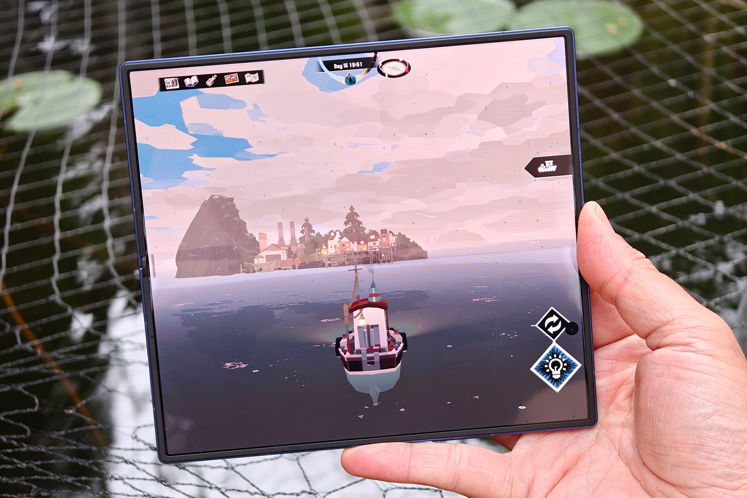 Samsung Galaxy Z Fold 7 review gaming inner