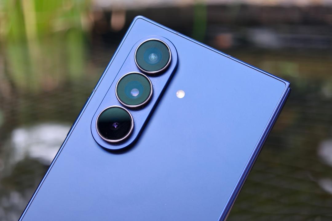Samsung Galaxy Z Fold 7 review camera rear