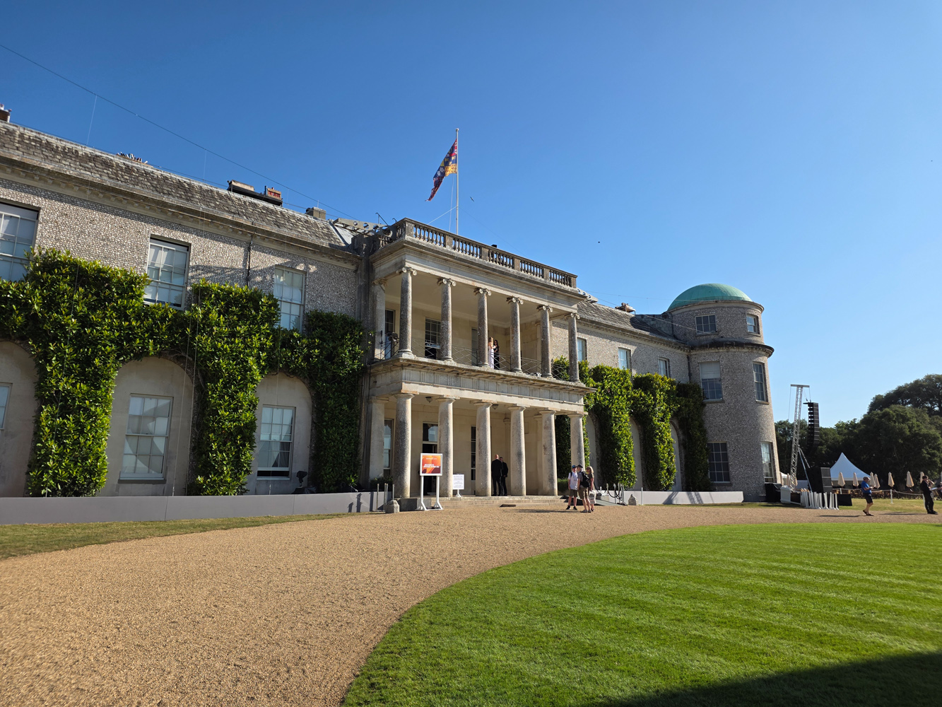 Samsung Galaxy Z Fold7 camera samples goodwood house
