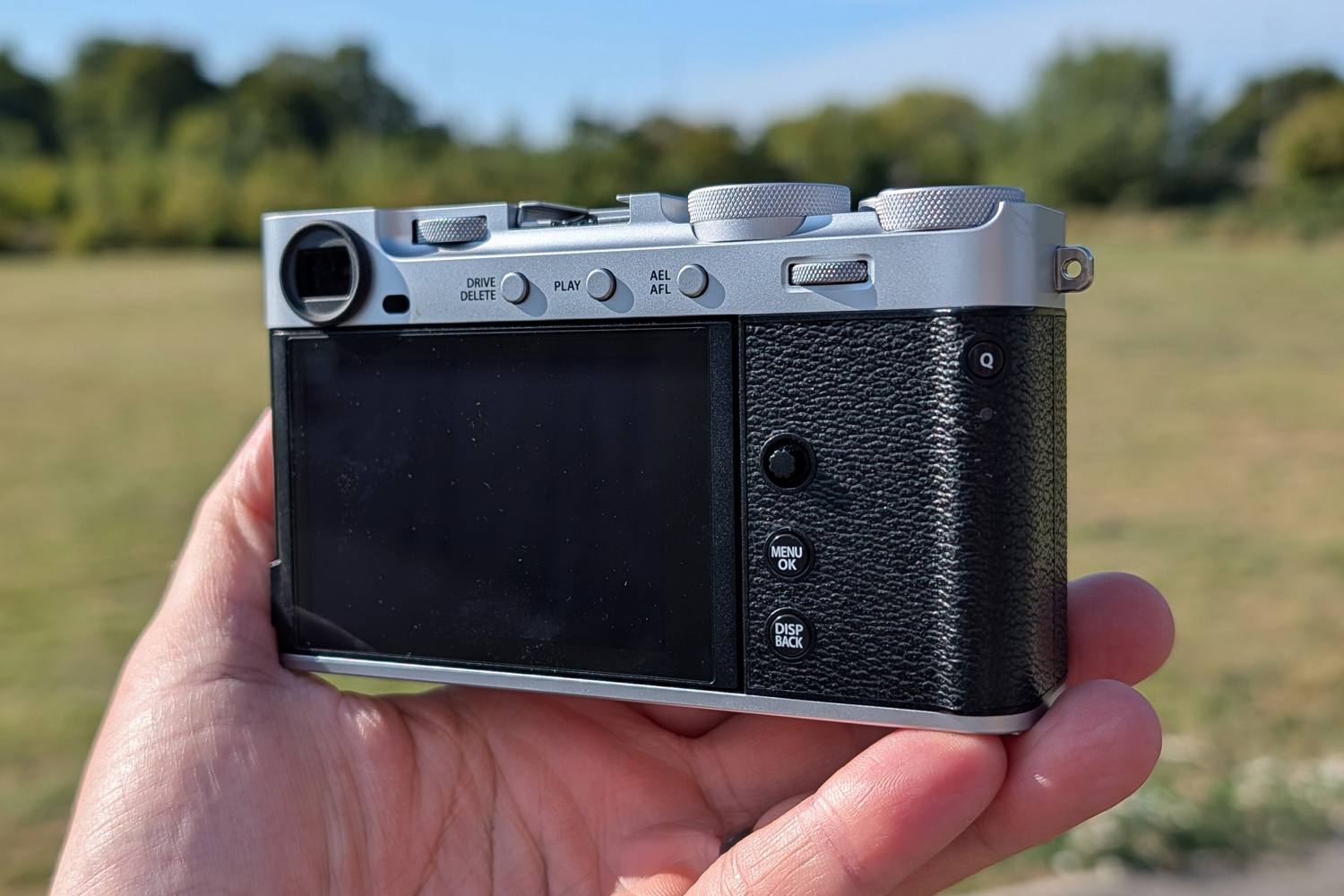 Fujifilm X-E5 review in hand rear