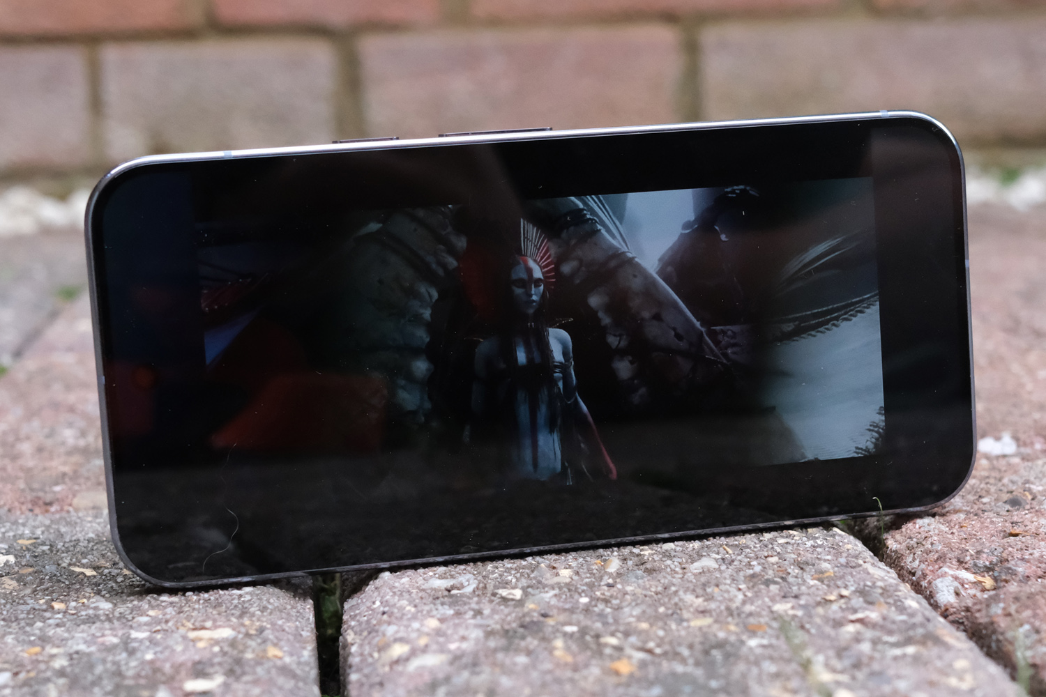 Google Pixel 10 Pro XL review display 2