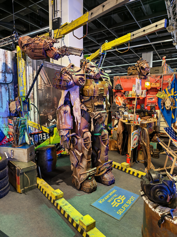Honor Magic V5 camera samples power armour