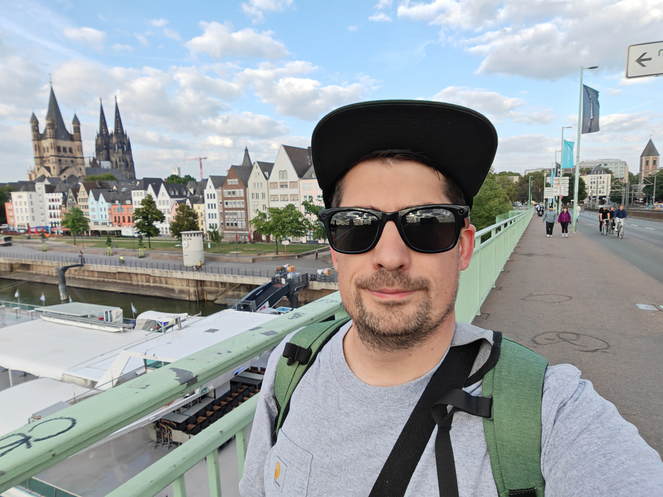 Honor Magic V5 camera samples selfie