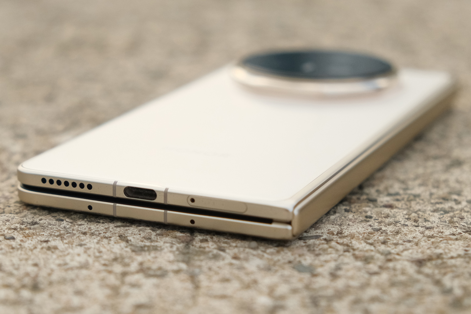 Honor Magic V5 review USB