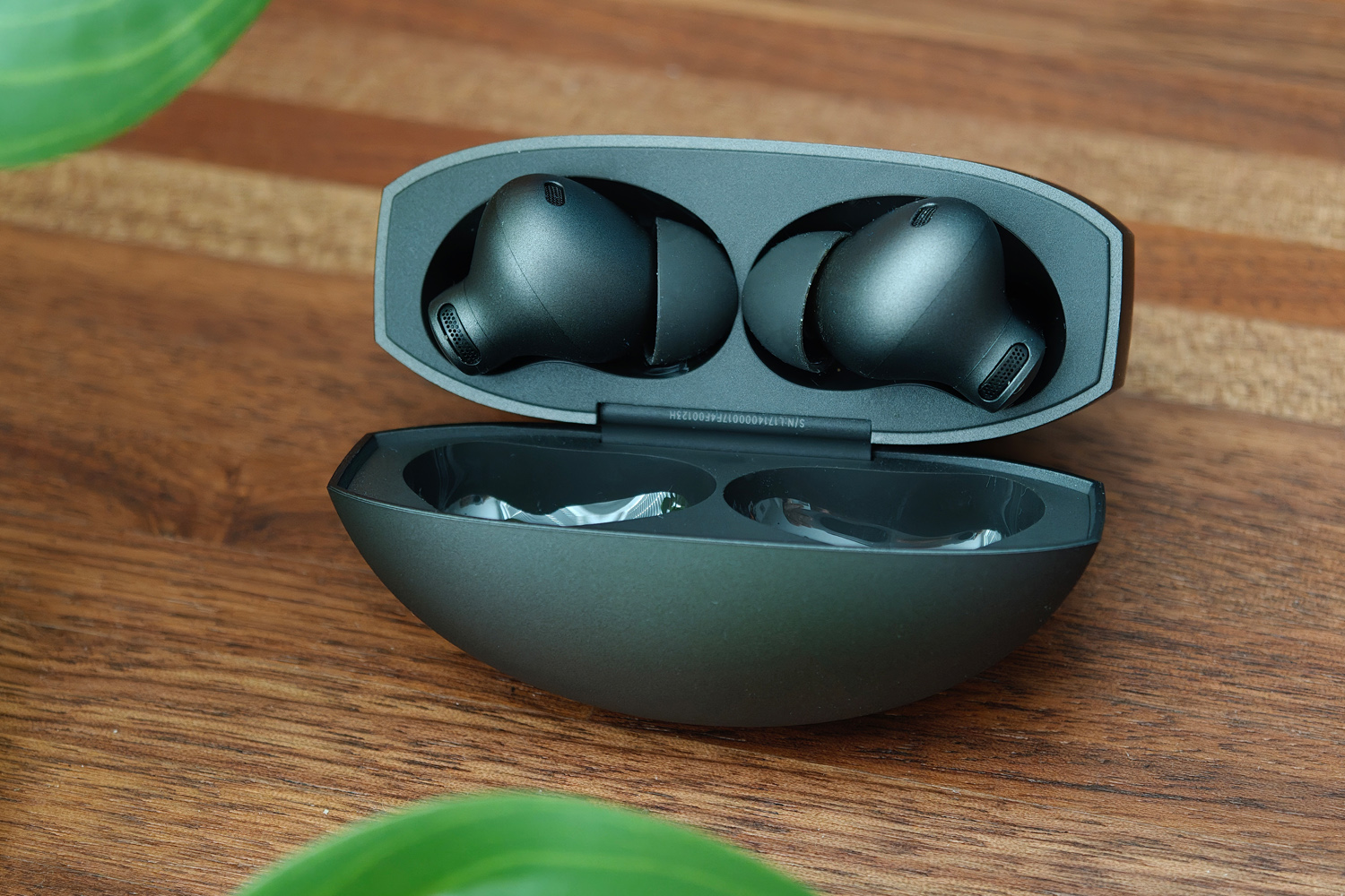 OnePlus Buds 4 review buds in case